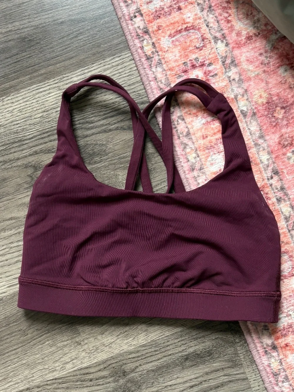 EUC Lululemon Energy Sports Bra with Medium Support in Burgundy Size 2